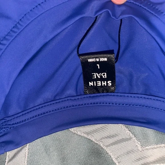 Basic tee - Picture 2 of 2